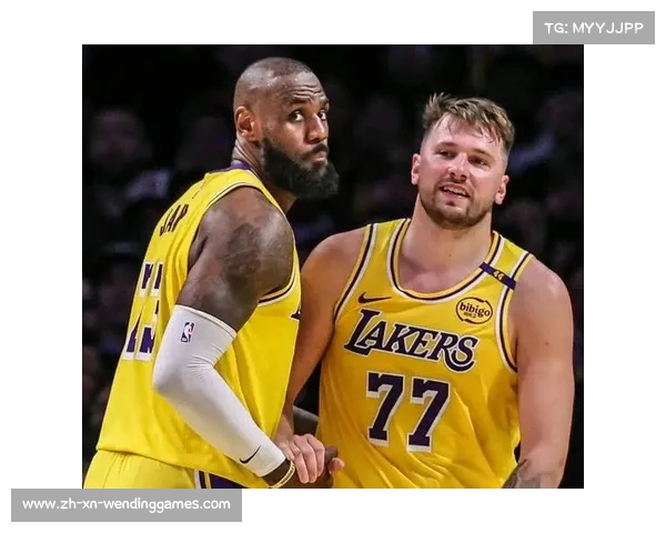 湖人双奇兵联手发威 三巨头携手撼动西部第二勇战球队32胜13负